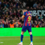 برشلونة يسحق بيتيس بثلاثية ويودّع ليفاندوفسكي بدموع في كامب نو