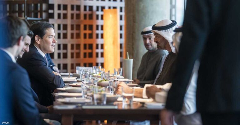 محمد بن زايد يستقبل وزير الخارجية الأمريكي ماركو روبيو في أبوظبي