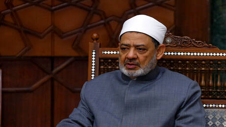 شيخ الأزهر يُحذّر من إهمال اللغة العربية: الهوية قبل الإتقان الأجنبي