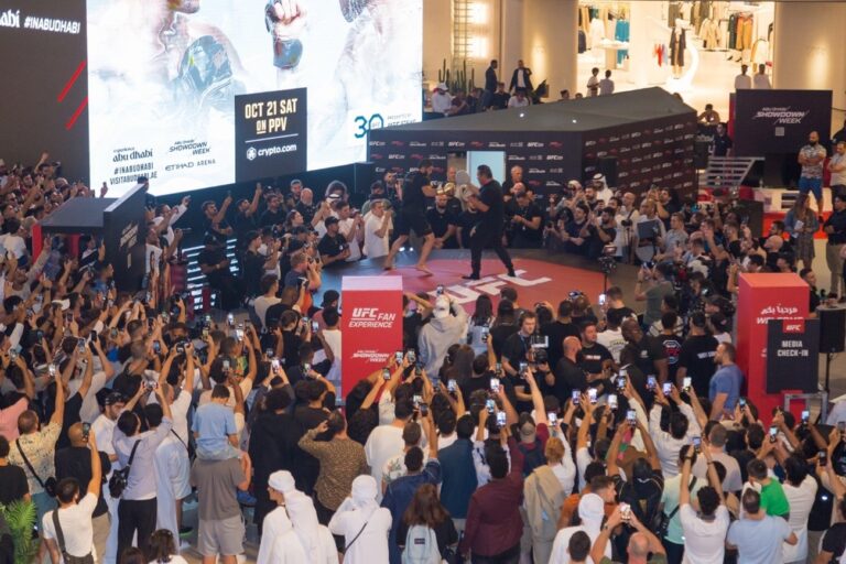 «أسبوع أبوظبي للتحدي» ينطلق بزخم استثنائي: نجوم يو إف سي والجماهير في قلب العاصمة