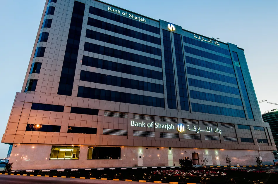 بنك الشارقة يُسجّل أرباحاً قياسية بـ558 مليون درهم في تسعة أشهر بنمو 28.5%